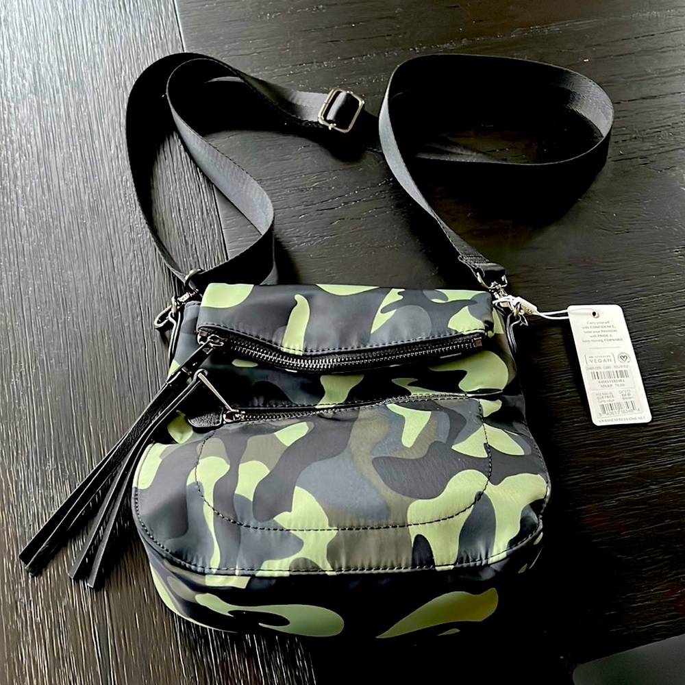Urban Expressions cami Crossbody Bag